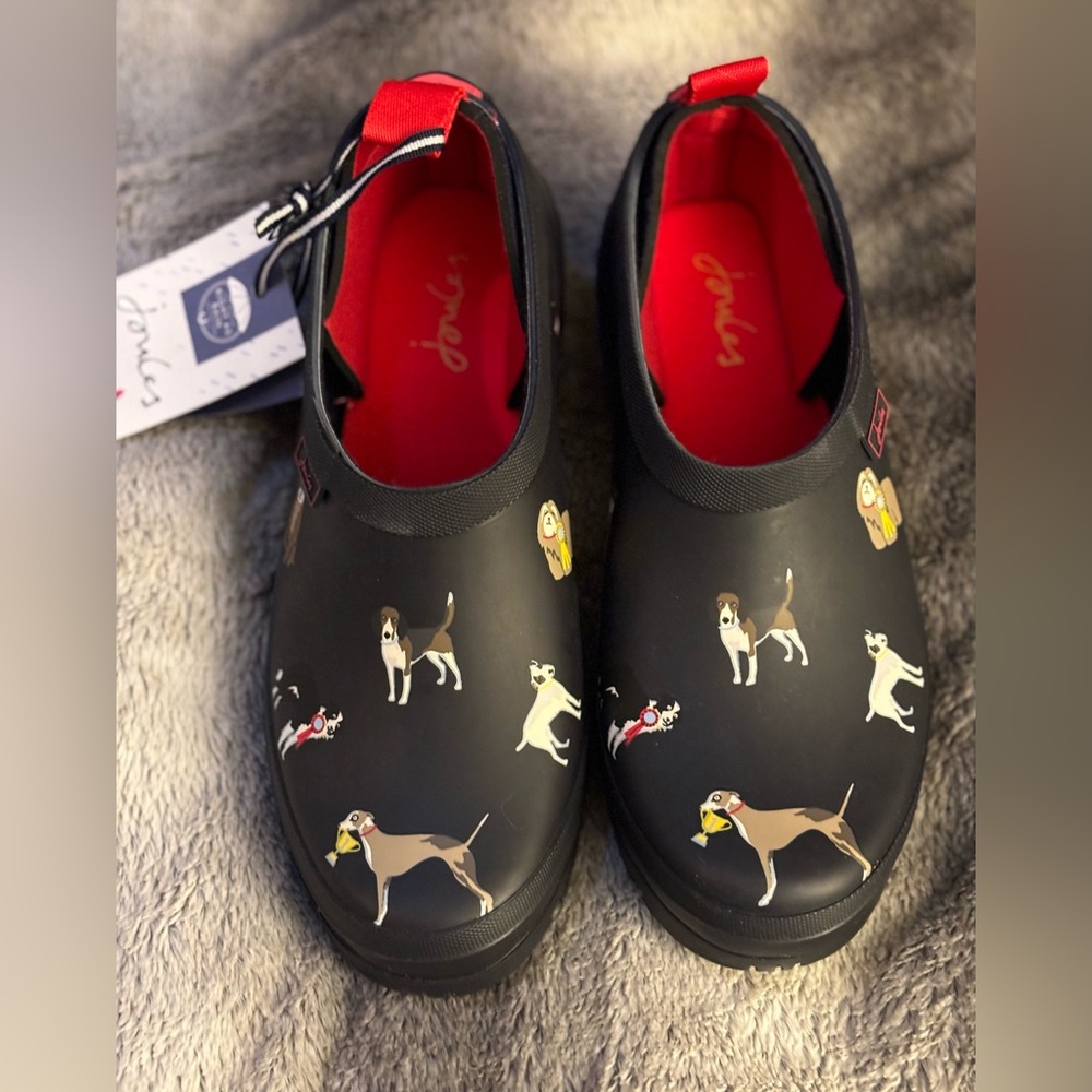 New in box! Joules Pop on Rain Clog Size 8